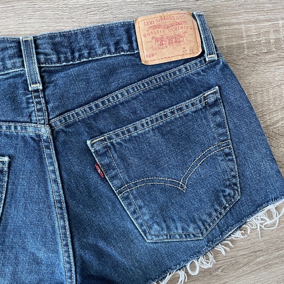 Vintage Levi's 529 medium rise denim cutoff shorts - Picture 9 of 12
